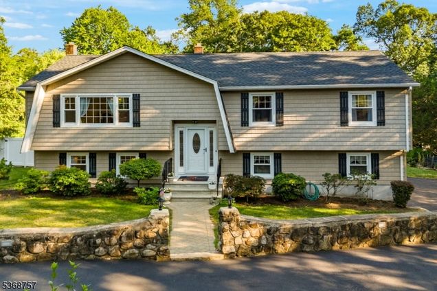 35 Upper Mountain Ave.