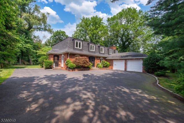 50 Edwards Rd