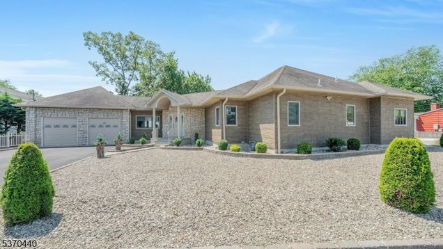 103 Pinewood Rd
