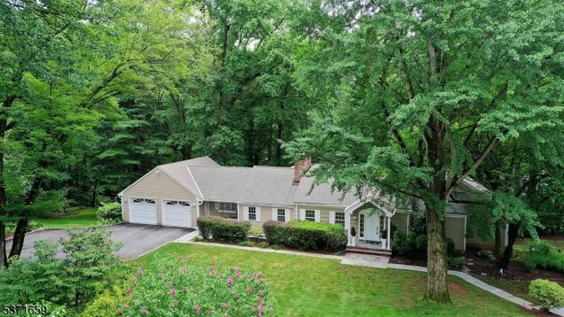 6 Longwood Rd