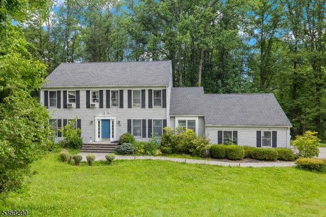 17 Grandview Ter