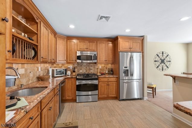 1 Ferndale Ln Hardyston Twp., NJ Condo Active - Photo 1 of 20. Opens carousel modal