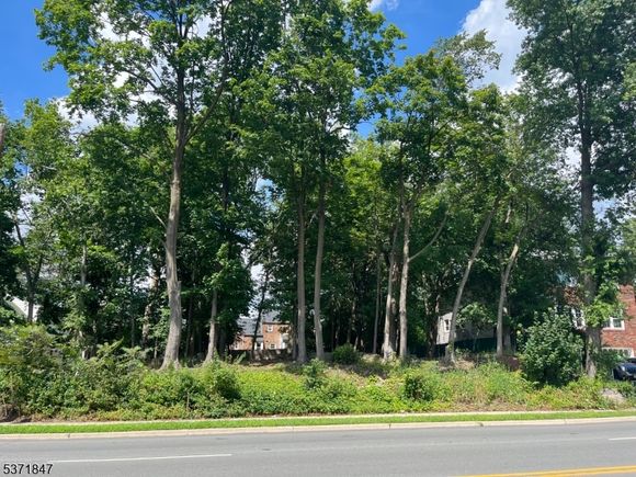 2783 Morris Ave Union Twp., NJ Plot of land Active - Photo 1 of 3. Opens carousel modal