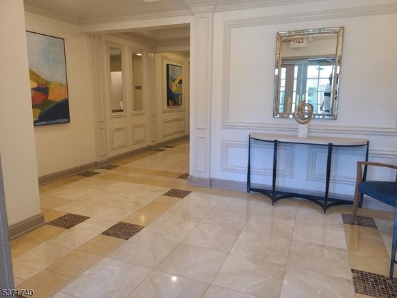 1304 Pointe Gate Dr Unit 1304