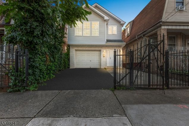 141 Fabyan Pl Newark City, NJ Multifamily Active - Photo 1 of 20. Opens carousel modal