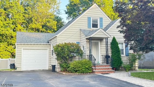 499 MT. PROSPECT AVE