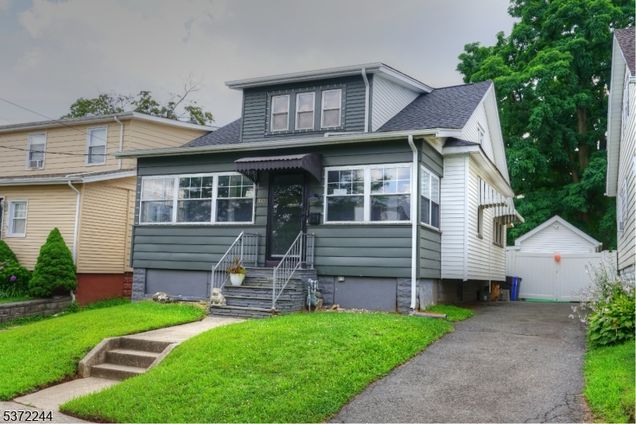 315 Crawford Ter Union Twp., NJ House Active - Photo 1 of 24. Opens carousel modal