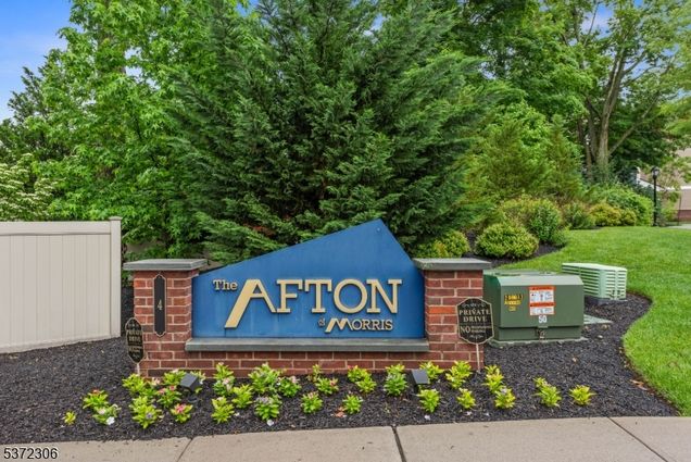 4 Hanover Rd Unit 1 Florham Park Boro, NJ Condo Active - Photo 1 of 29. Opens carousel modal