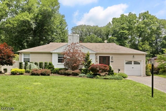324 Calvin Ct