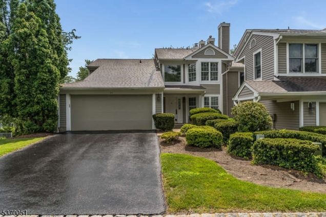 113 WestView Lane Bedminster Twp., NJ Condo Active - Photo 1 of 28. Opens carousel modal