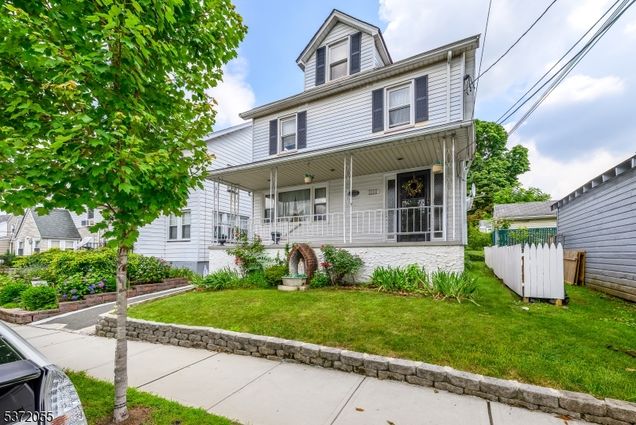 1329 Camden Ct