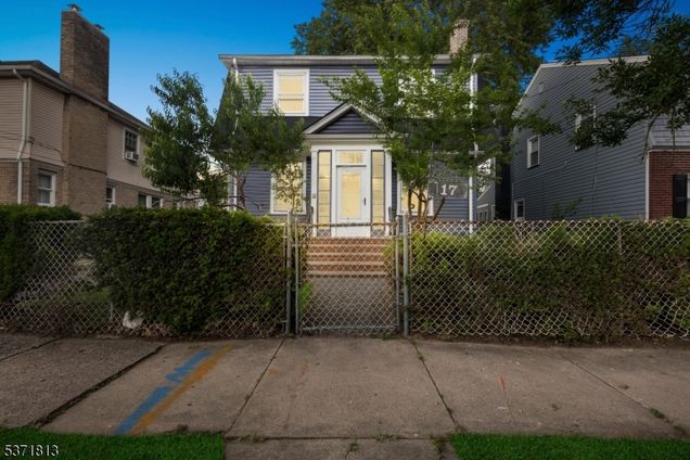 17 Grumman Ave