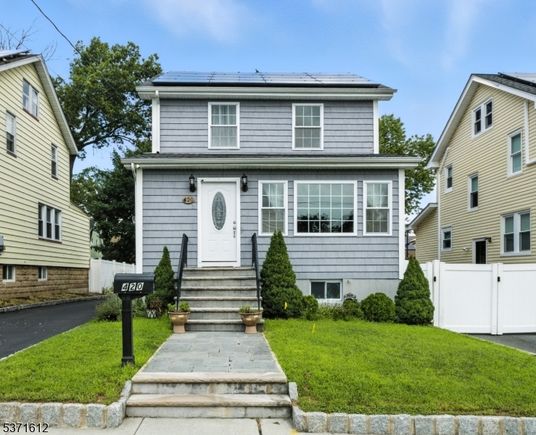 420 Crawford Ter Union Twp., NJ House Active - Photo 1 of 27. Opens carousel modal