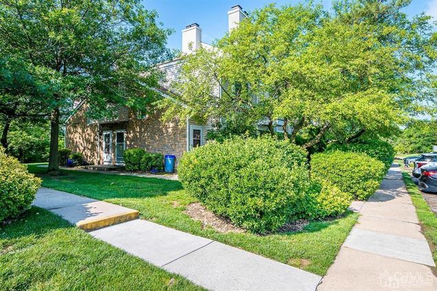5 Farnham Square Sayreville, NJ Condo Sold - Photo 1 of 31. Opens carousel modal
