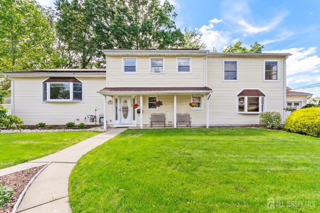 15 Creighton Circle Old Bridge, NJ House Active - Photo 1 of 47. Opens carousel modal