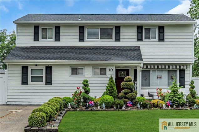 10 Buttonwood Drive Old Bridge, NJ House Sold - Photo 1 of 52. Opens carousel modal