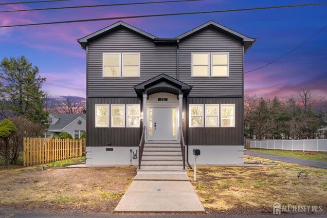 28 Plymouth Place Edison, NJ House Active - Photo 1 of 44. Opens carousel modal