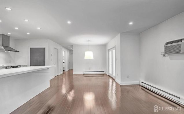 35 Amberly Drive Unit G