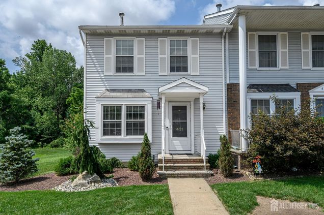 431 Gambocz Court
