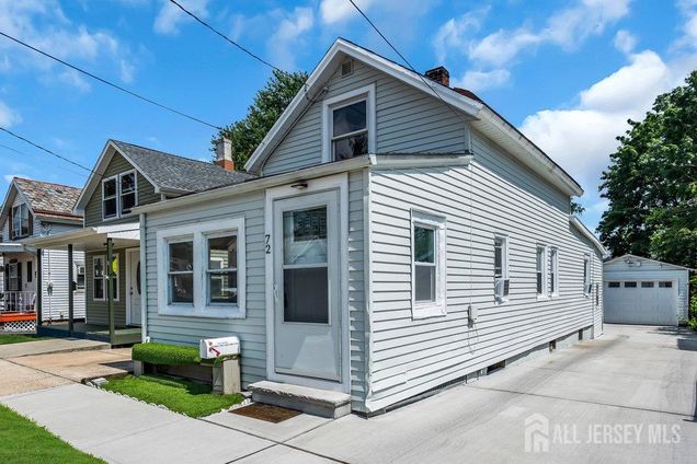 72 W Church Street