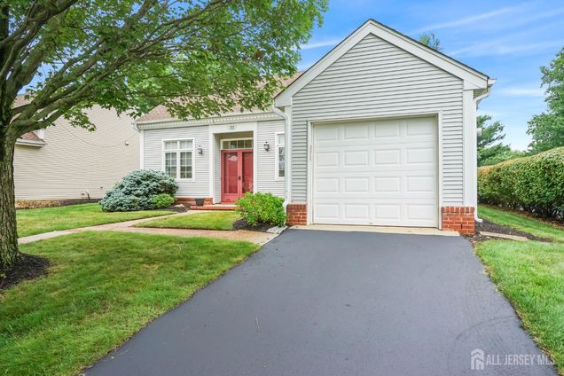 32 Rutland Lane