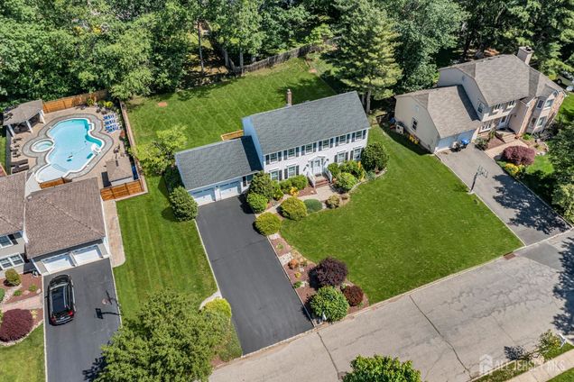 21 Van Hise Court