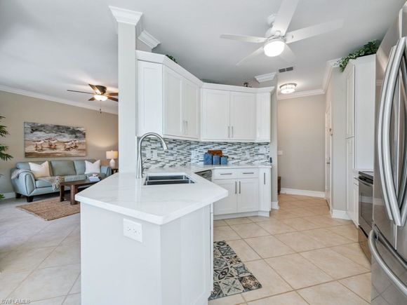 5643 Sandlewood CT Unit 2001