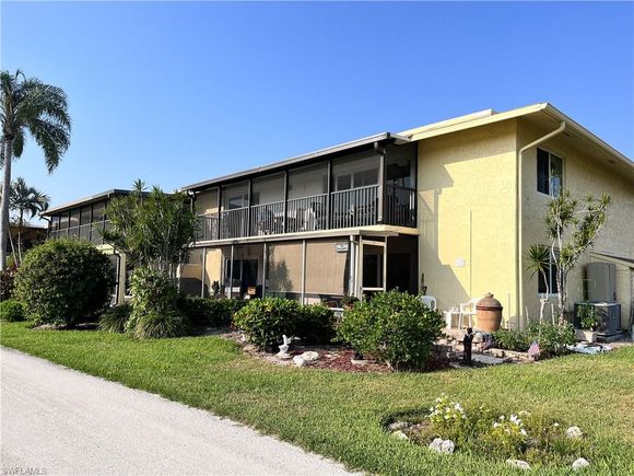 360 Palm DR Unit 474 NAPLES, FL Condo Active - Photo 1 of 23. Opens carousel modal