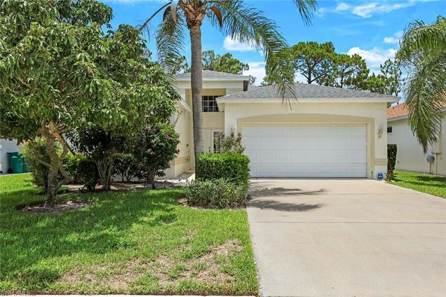 697 Crossfield CIR NAPLES, FL House Active - Photo 1 of 20. Opens carousel modal