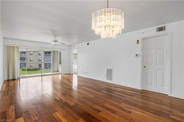 9650 Victoria LN Unit 201B