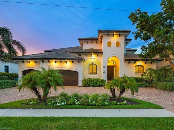 1812 Maywood CT