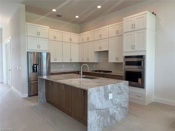 8705 Driftwood DR