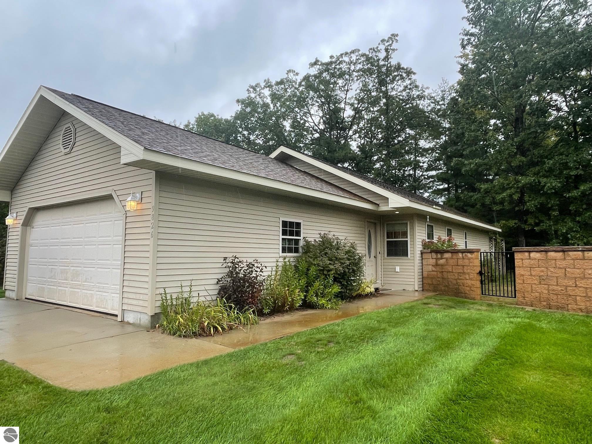 9826 Deer Track Ct Unit 16  