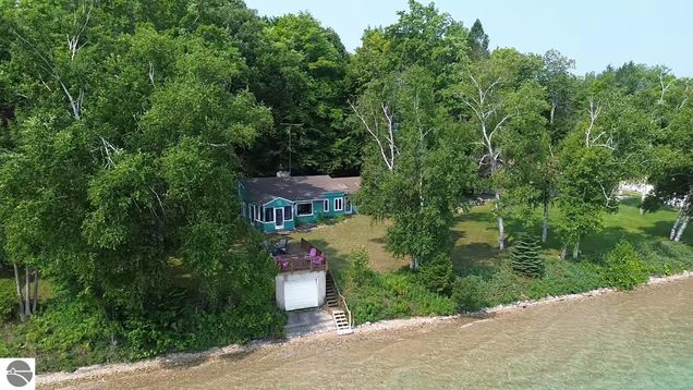 SEVENTEEN - mi 49648, MI zip code Real Estate & Homes for Sale - Estately