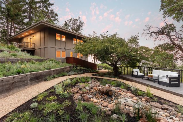 33 Bear Glen DR WOODSIDE, CA House Sold - Photo 1 of 33. Opens carousel modal