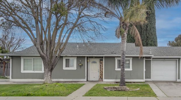 430 Adams CT