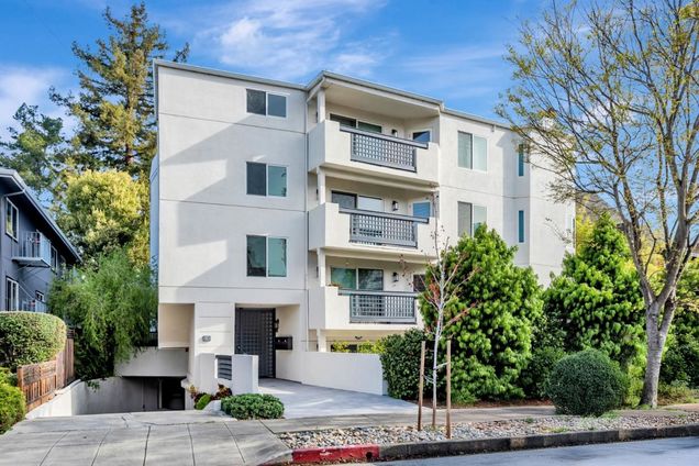 518 Almer RD 6 BURLINGAME, CA Condo Active - Photo 1 of 41. Opens carousel modal