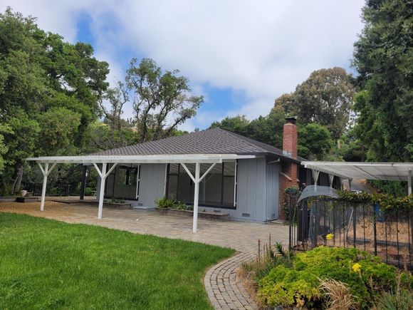 15241 Camelot DR