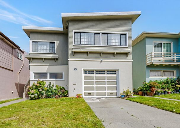 767 Beechwood DR