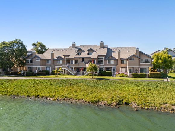 2309 Vista Del Mar