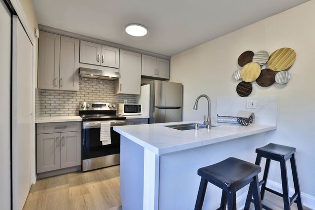 765 Warring DR 1