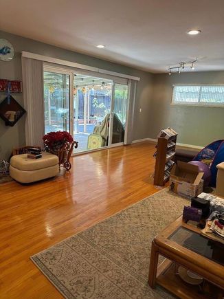 1014 W Homestead RD