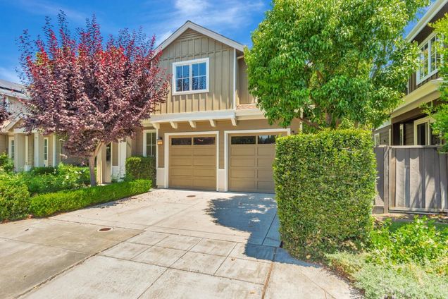 1601 Kentfield AVE