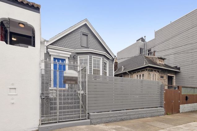 137 Holloway AVE