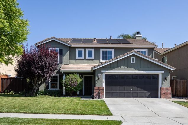 1417 Briarberry LN GILROY, CA House Active - Photo 1 of 39. Opens carousel modal
