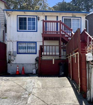 247 Frankfort ST