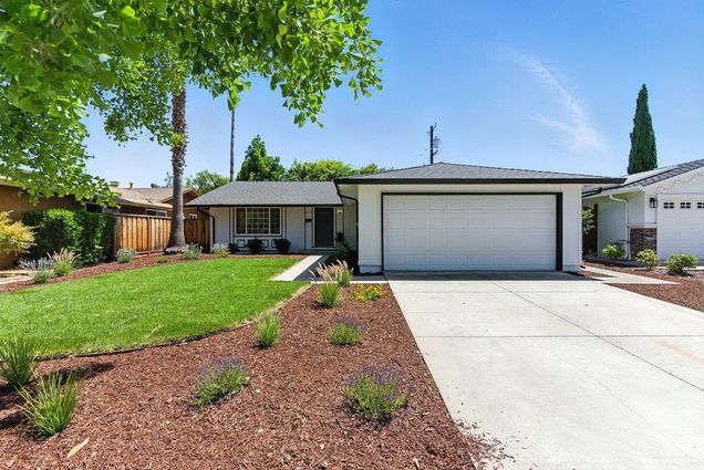 4784 Alex DR