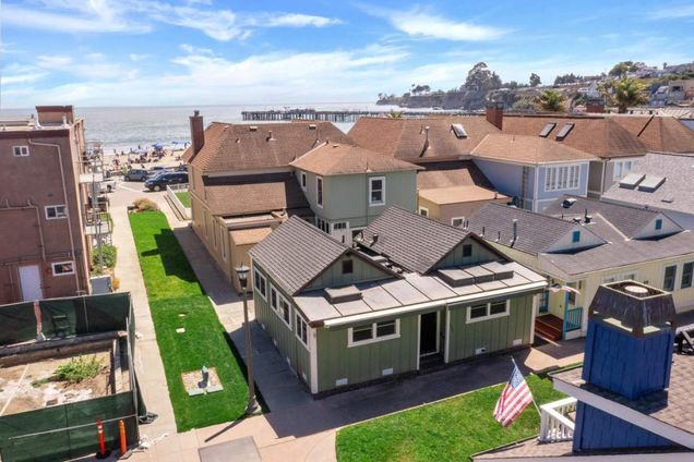 111 Lawn WAY