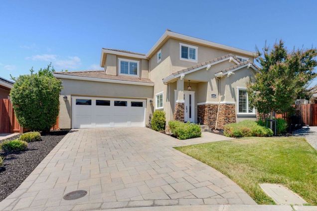 107 Jasmine CT