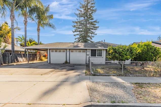 800 Leigh AVE SAN JOSE, CA Multifamily Active - Photo 1 of 16. Opens carousel modal